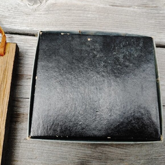 Vintage Canadiana Metal Wood Wall Hanging Art Dogwood British Columbia PLAQUES - Picture 6 of 6